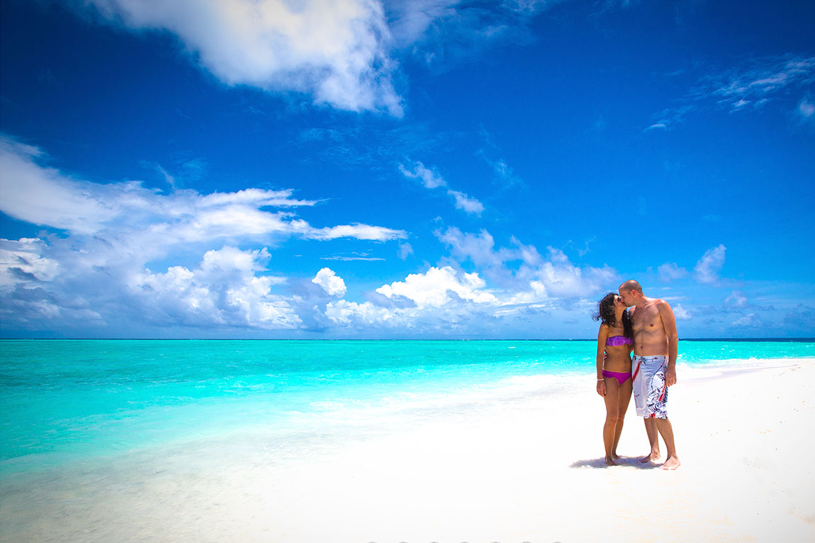 Loveshoot in Giant Sand Bank, Maldives
